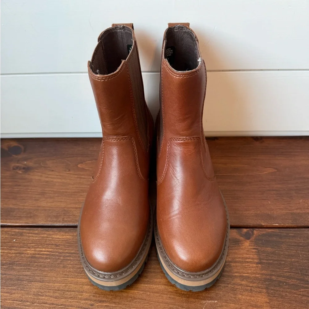 LLBean Women’s Chelsea Boot Leather Size 7.5 - Picture 2 of 8